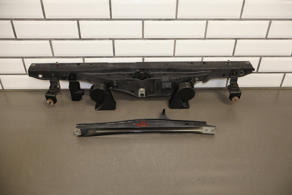 2004-2006 Lexus LS430 Radiator Core Support