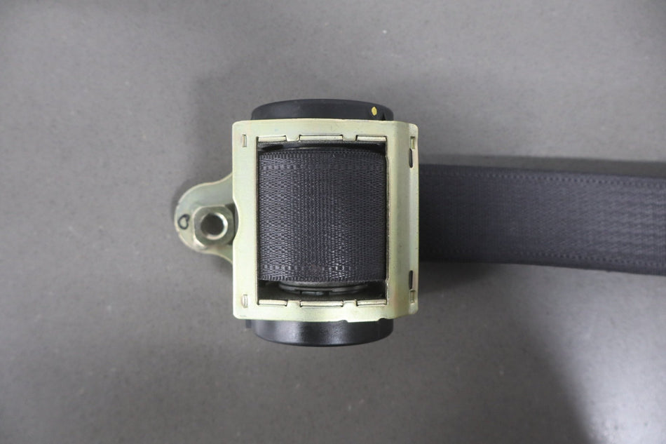 2004-2006 Pontiac GTO Right Front Seat Belt Black 812 88987836
