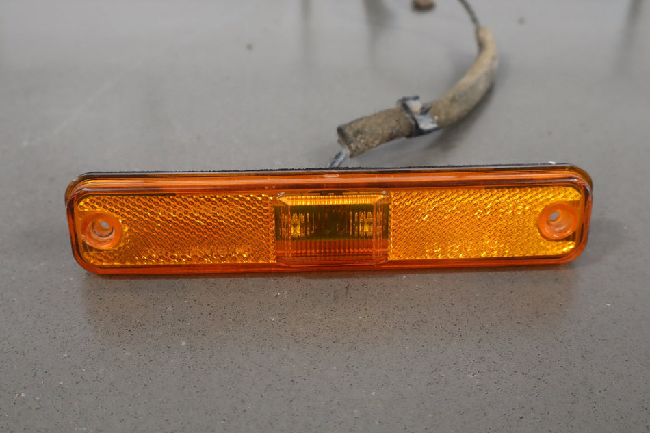 2003-2009 Hummer H2 Front Amber LED Side Marker Light/Lamp Fits Right or Left