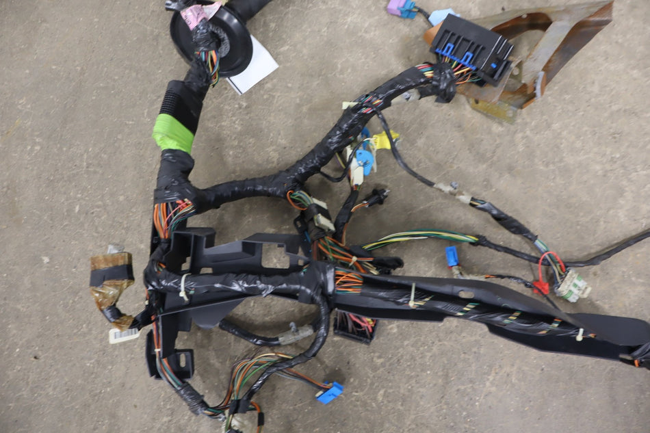 1999-2002 Chevrolet Silverado 2500 HD Dash Wiring Harness OEM