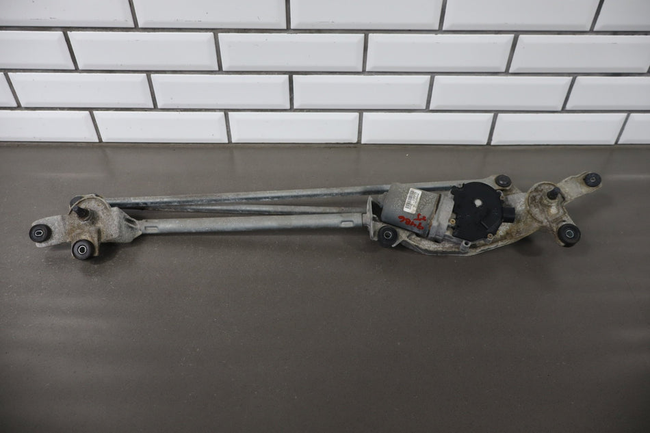 2013 Toyota Tundra XK50- Front Wiper Motor