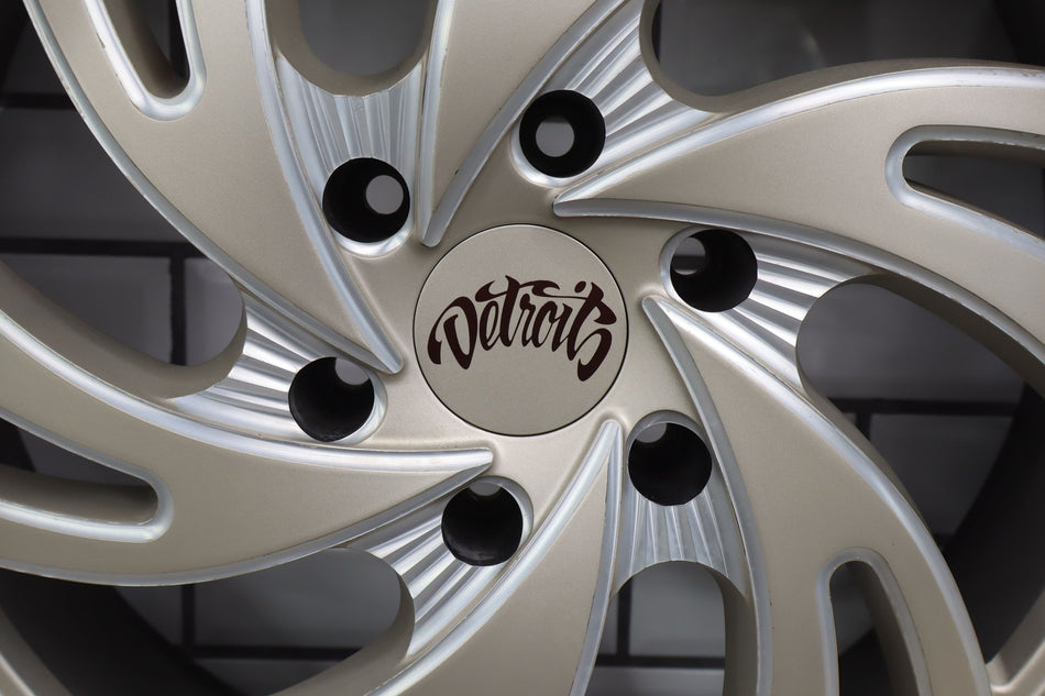 2011 Chevrolet Suburban 1500 Wheel OEM