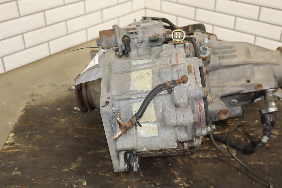 1995-1997 Toyota Land Cruiser Transfer Case 3613060790 | Flood Vehicle