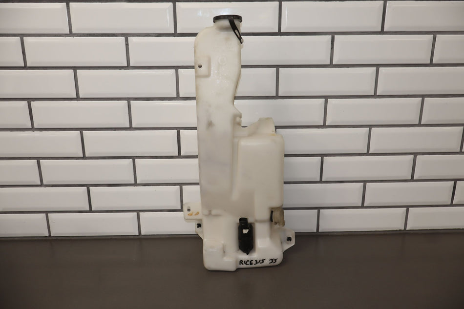 2001 Chevrolet Silverado 2500 Washer Bottle OEM