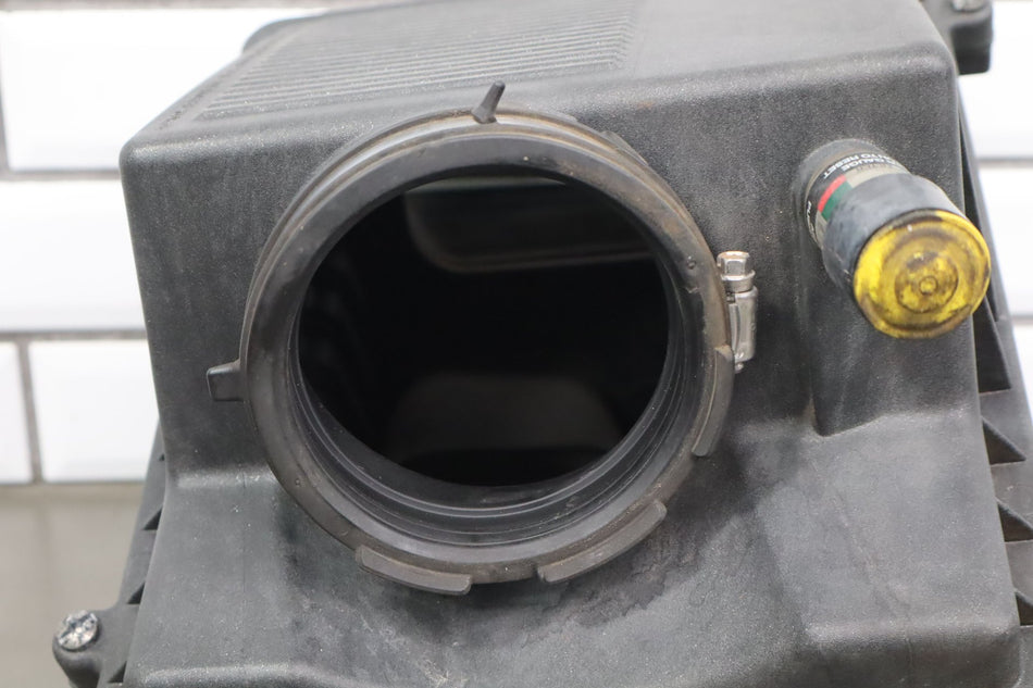 2000 Chevrolet Silverado 1500- Air Cleaner/Box
