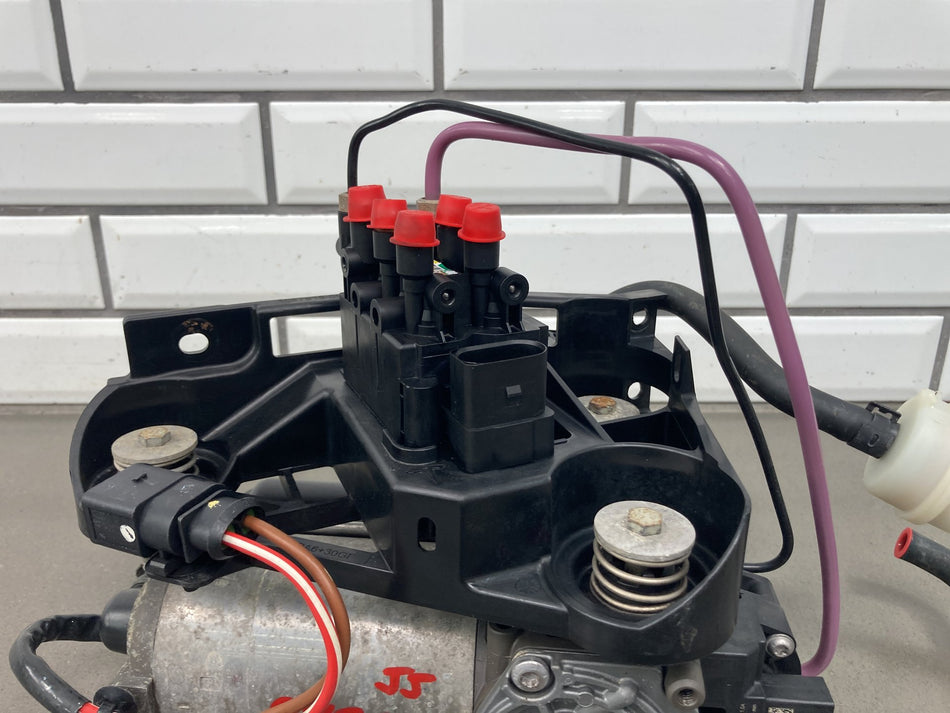 2016-2020 Tesla Model S/X Air Suspension Twin Compressor Wabco