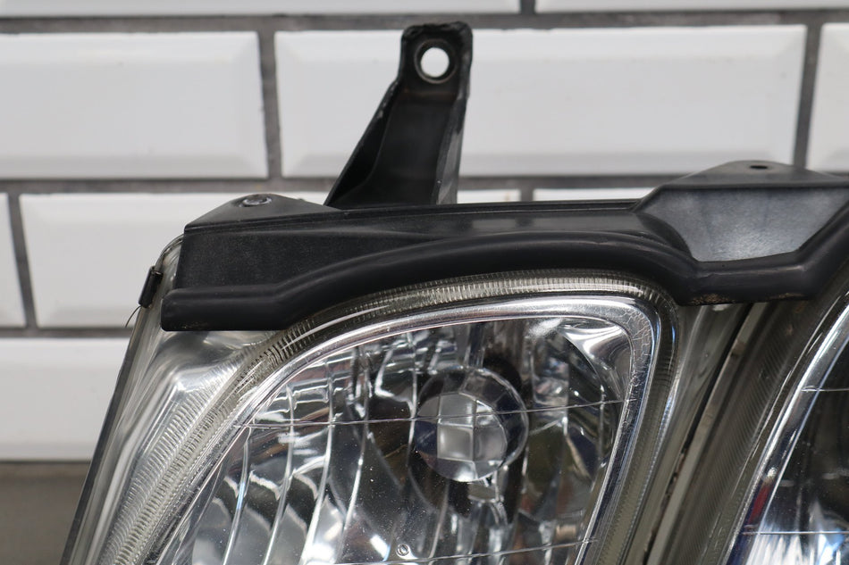 1998-2002 Lexus LX470 Glass Left Headlamp 8115060802