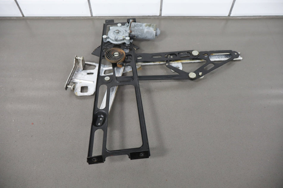 1986-1996 Chevrolet Corvette C4- Right Front Door Elec Regulator PN: 22063224