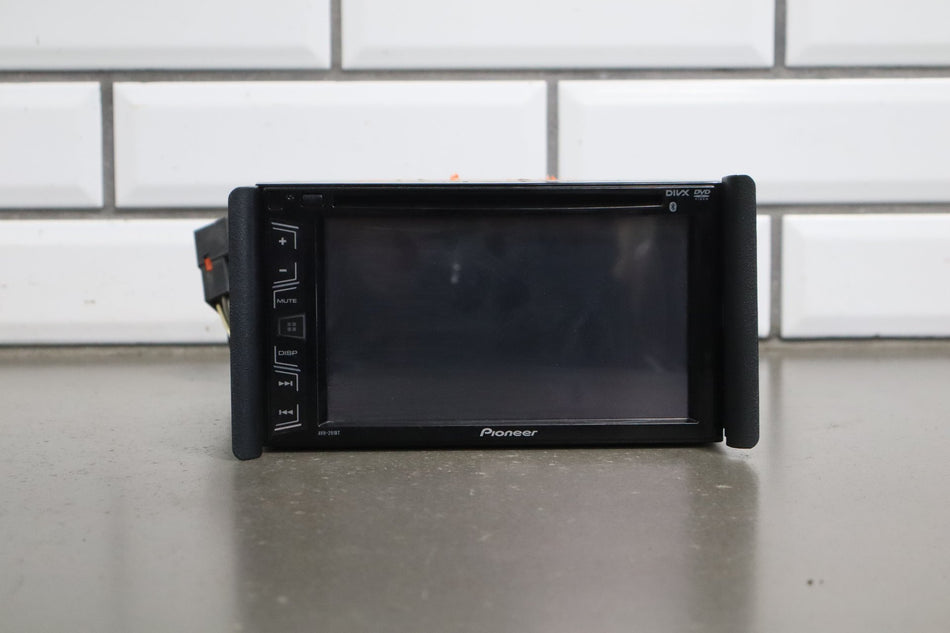 Pioneer AVH-291BT 6.2 Double DIN DVD Bluetooth Radio Used