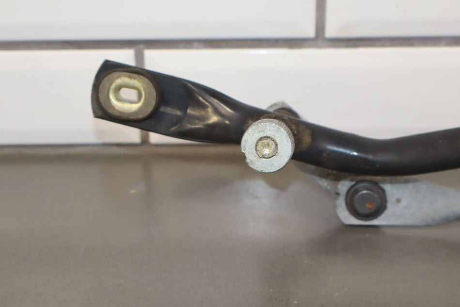 2004 Hummer H2- Wiper Linkage