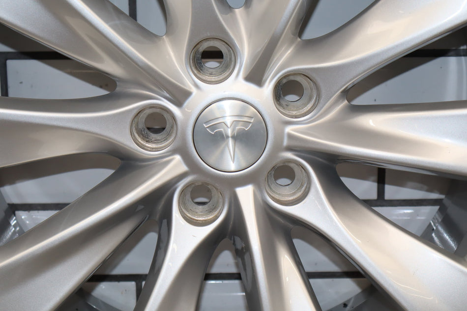 12-20 Tesla Model S 19x8 Slipstream OEM Alloy Wheel/Rim