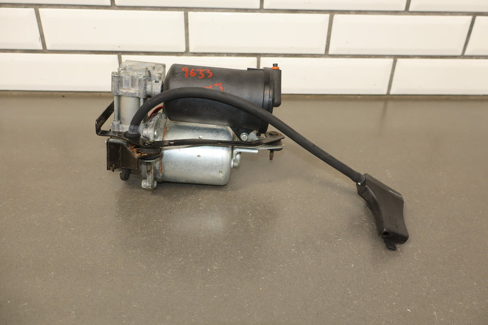 2003-2011 Ford Crown Victoria LX Air Ride Compressor