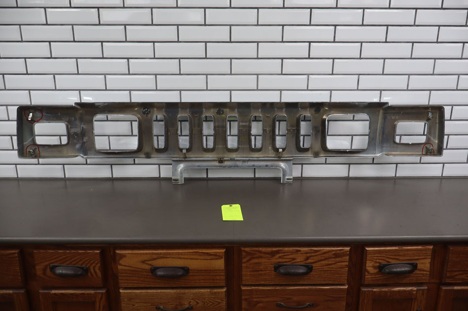 2005 Hummer H2 Main Chrome Radiator Grille 15777617