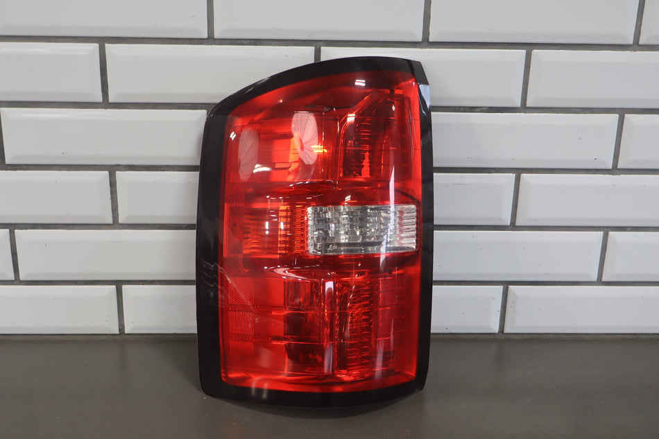 2007-2014 GMC Sierra 1500 Left Tail Light 25958484 OEM