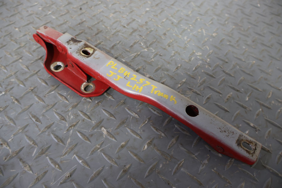 88-91 Buick Reatta Trunk Lid Hinge Pair (Bright Red)