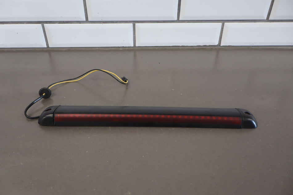 2007 Hummer H2 3rd Brake Light 15145321