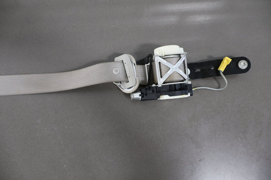 2007 Chevrolet Suburban 1500- Front Seat Belt
