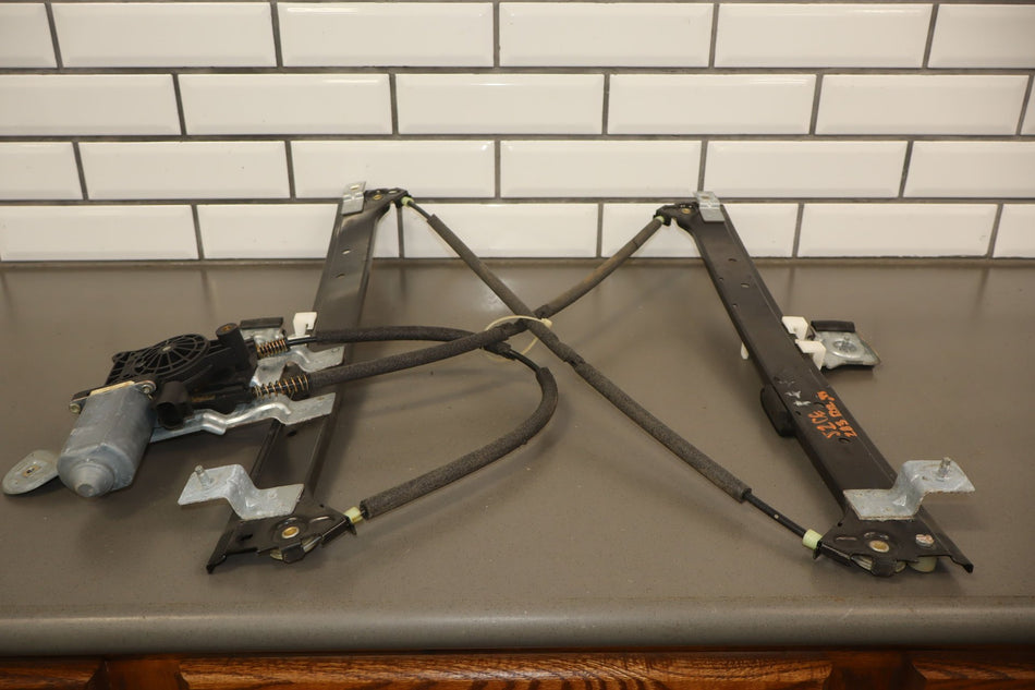 01-02 Chevy GMC Crew Cab Right Rear Power Window Regulator/Motor OEM