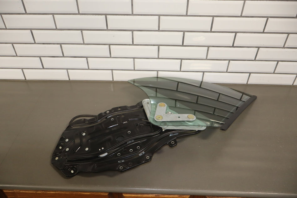 2003-2010 Volkswagen Beetle Convertible Right Quarter Window Glass/Regulator