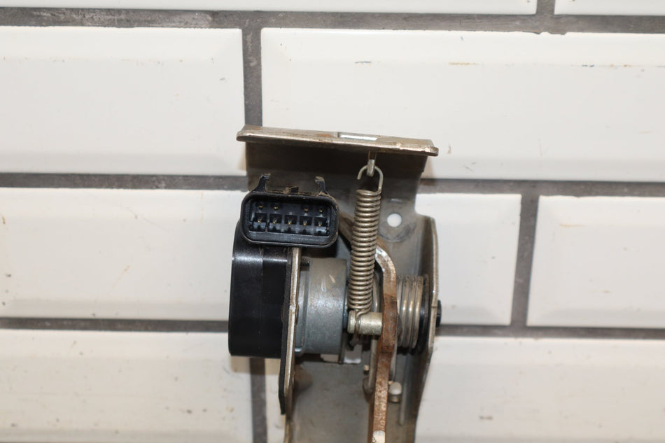 2002 GMC Sierra 2500 Gas Pedal OEM