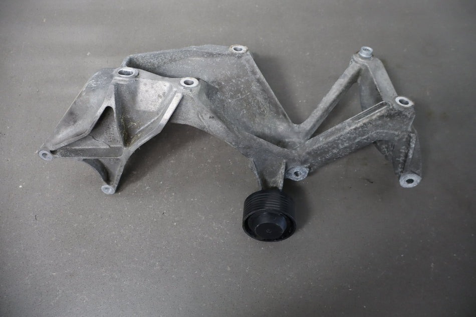 2011 Porsche Cayenne 3.6LAlternator Bracket OEM