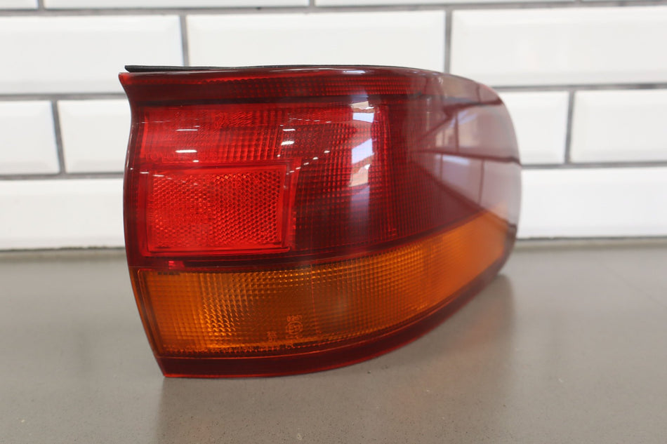 Right Tail Light, 1996, Toyota, Previa