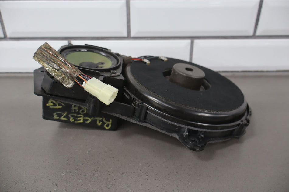 2001 Chevrolet Corvette- Speakers
