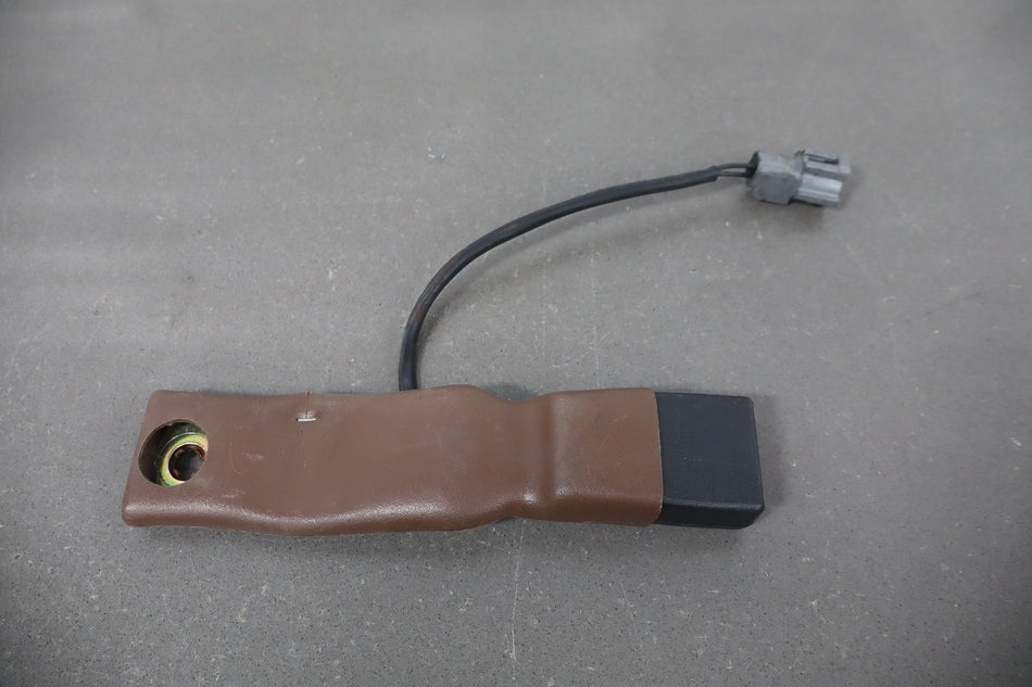 2004 Ford F-250 Super Duty- Left Front Seat Belt Buckle