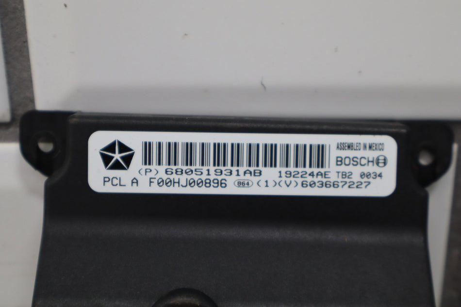 11-14 Dodge Challenger LH Door Control Module