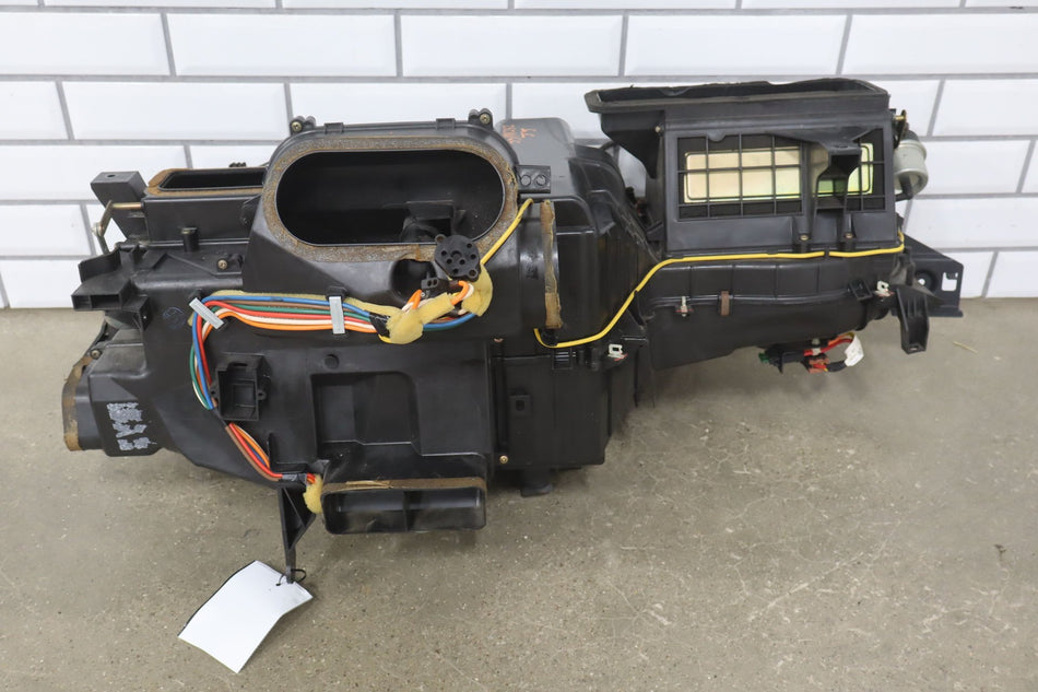 2005 Pontiac GTO- Heater Housing