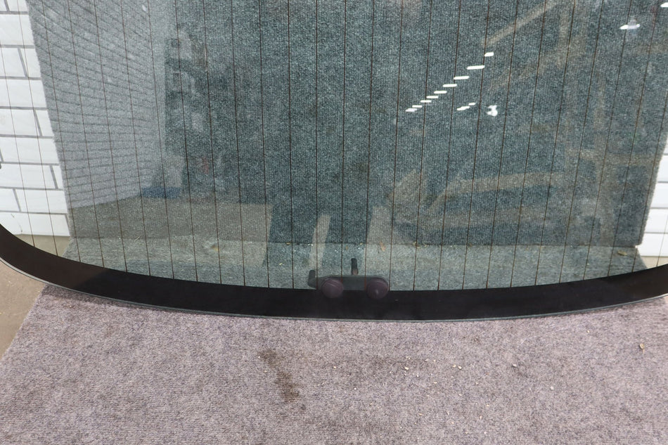 1989 Chevrolet Corvette C4- Back Door Glass