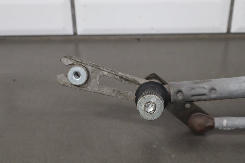 2008 Hummer H2- Wiper Motor