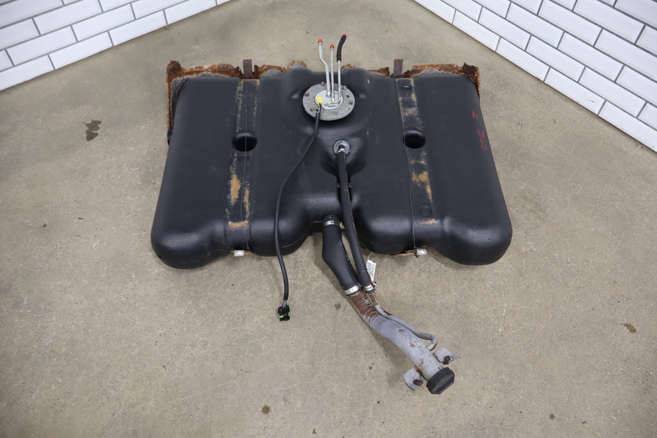93-94 Fleetwood, 91-96 Caprice, Roadmaster Sedan Fuel Tank - W/ Filler Neck