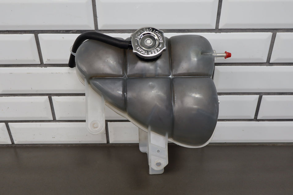 14-16 Jeep Grand Cherokee 3.0 EcoDiesel Coolant Degas Bottle