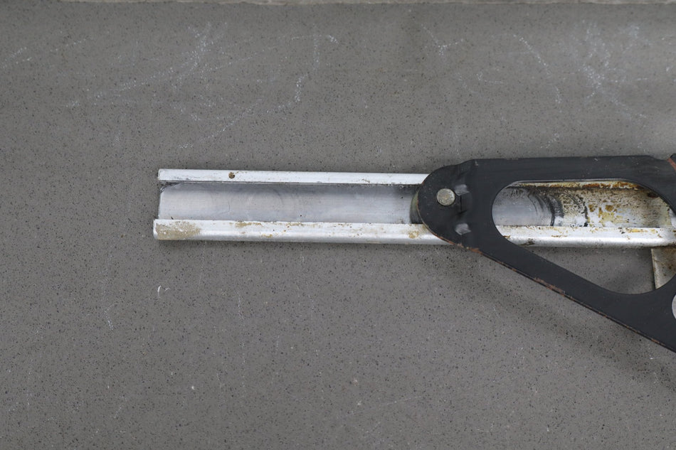 1986-1996 Chevrolet Corvette Right Front Door Regulator 22063224 OEM