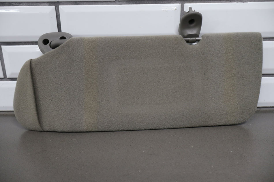 2002 Chevrolet Silverado 2500 Sun Visor OEM