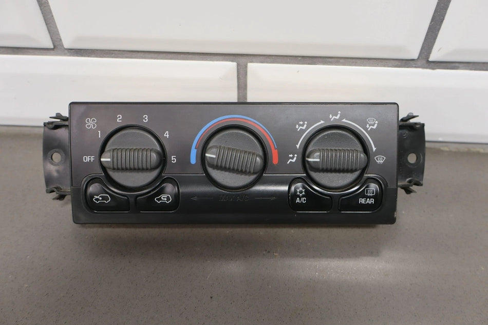 2002 GMC Sierra Heater/AC Controls OEM