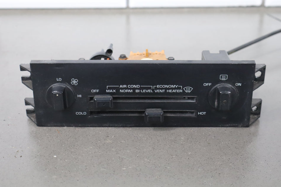 1984-1989 Chevrolet Corvette Climate Control 16040111 OEM