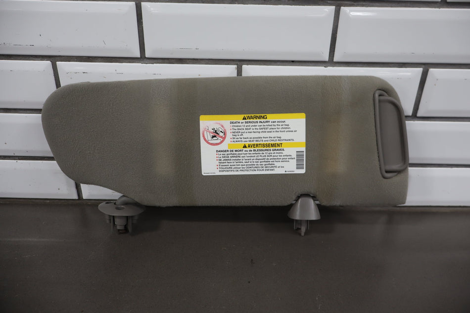 1999-2002 Chevrolet Silverado/GMC Sierra Sun Visor Pair Left/Right Graphite 12