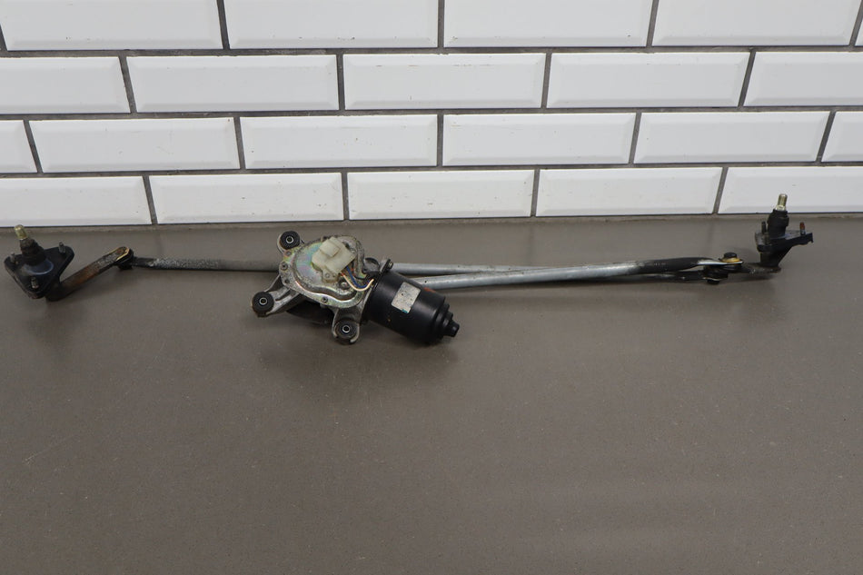 1998-2002 Isuzu Trooper Front Wiper Motor W/ Transmission OEM