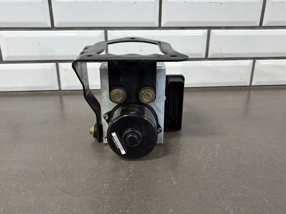 2005 Toyota Sequoia- ABS Brake Unit