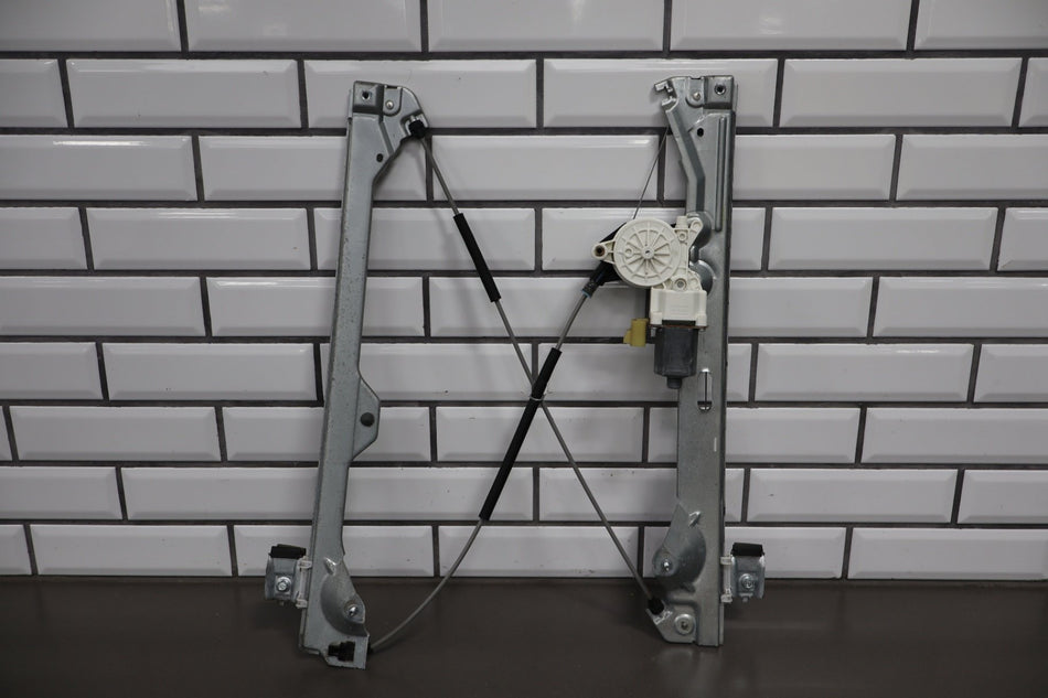 2007-2014 Chevrolet Suburban 1500 Left Rear Door Regulator 20945140 OEM