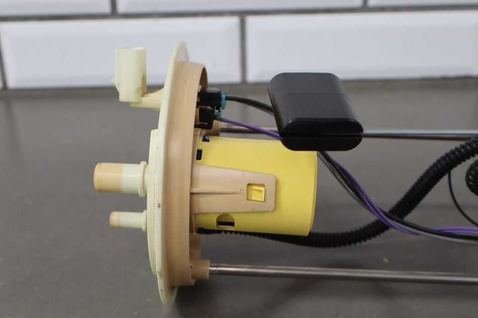 2012 Ford F-250 Super Duty Fuel Pump BC3Z9H307D OEM