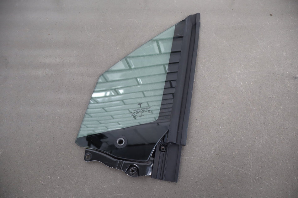 16-23 OEM Tesla Model X Front Left Driver Side Quarter Door Window Glass