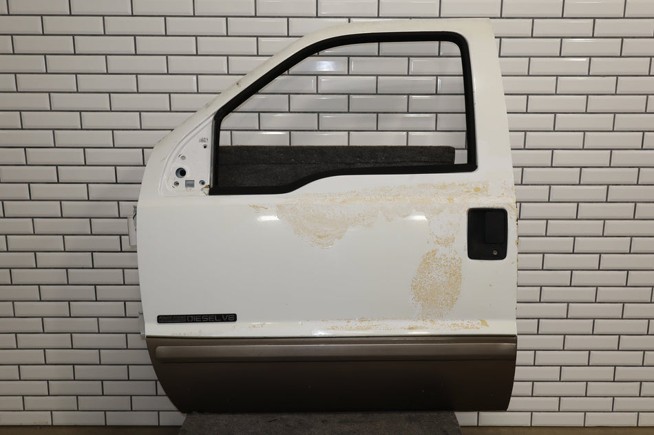 1999-2007 Ford F-250 Super Duty Crew Cab Left Front Door White Rust Free
