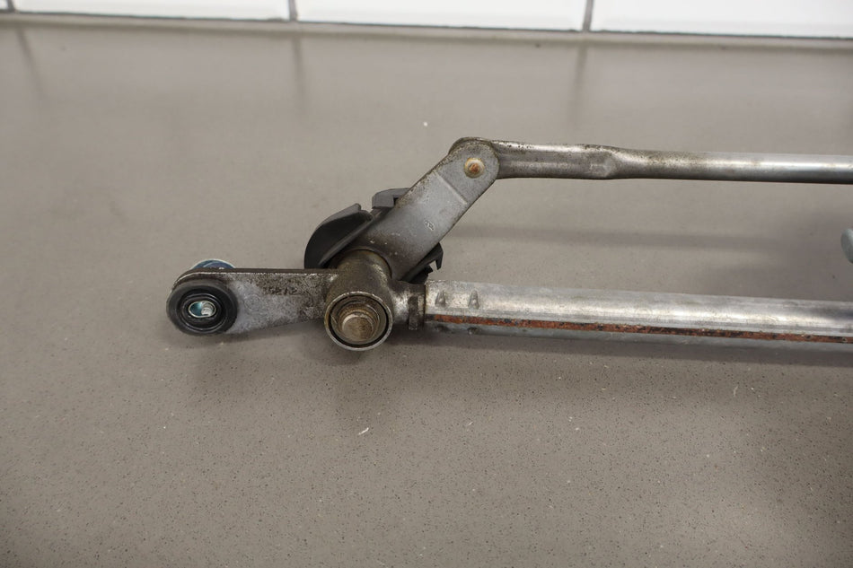 2011 Chevrolet Camaro- Wiper Linkage