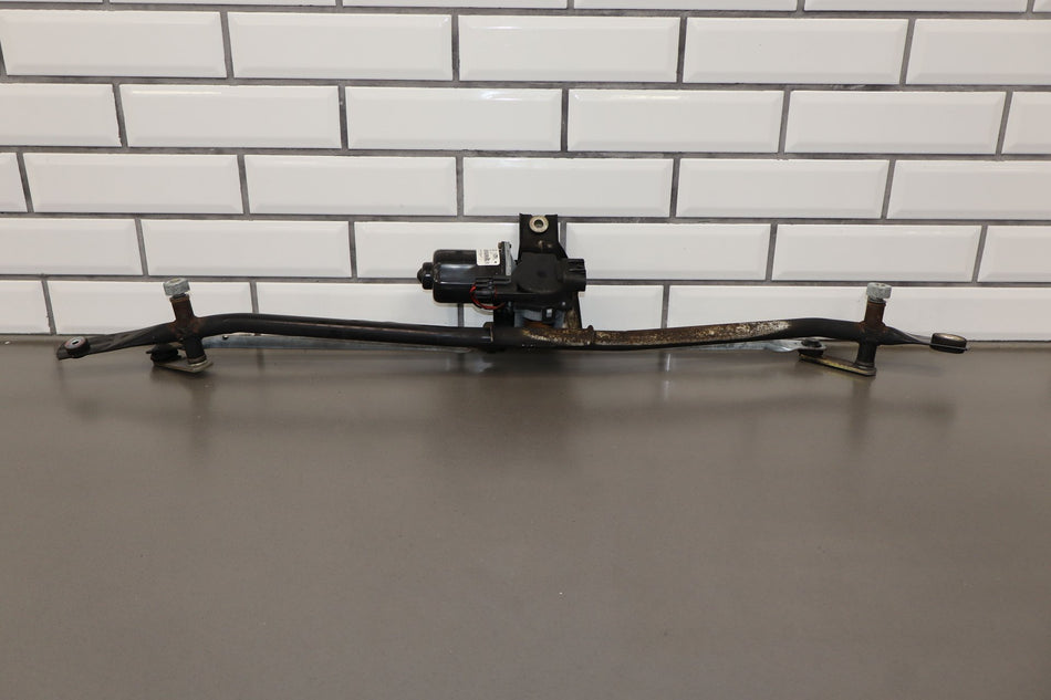 2003-2009 Hummer H2 Wiper Motor &amp; Transmission