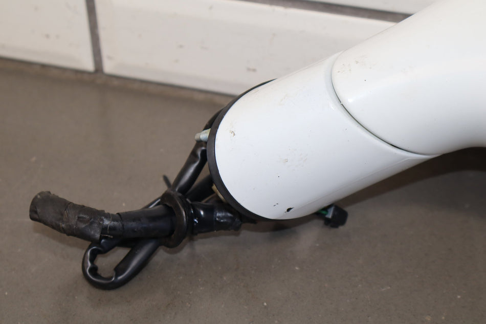 2005-2013 C6 Chevrolet Corvette Left Door Mirror Artic White 10390518