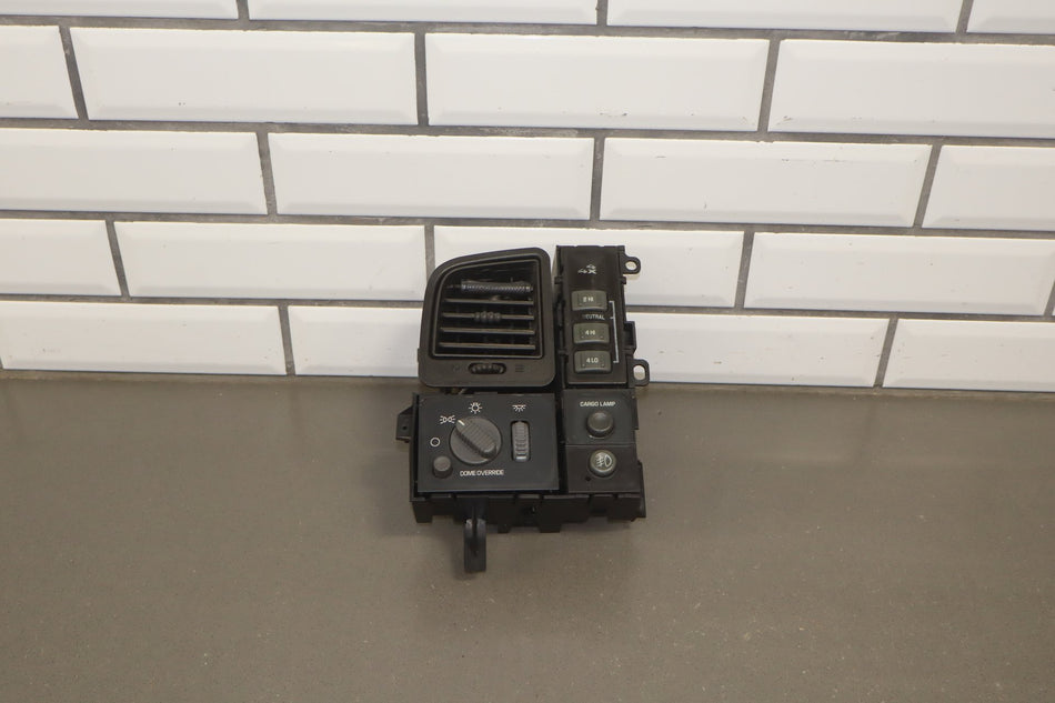 2002 Chevrolet Silverado 2500 Headlight Switch OEM
