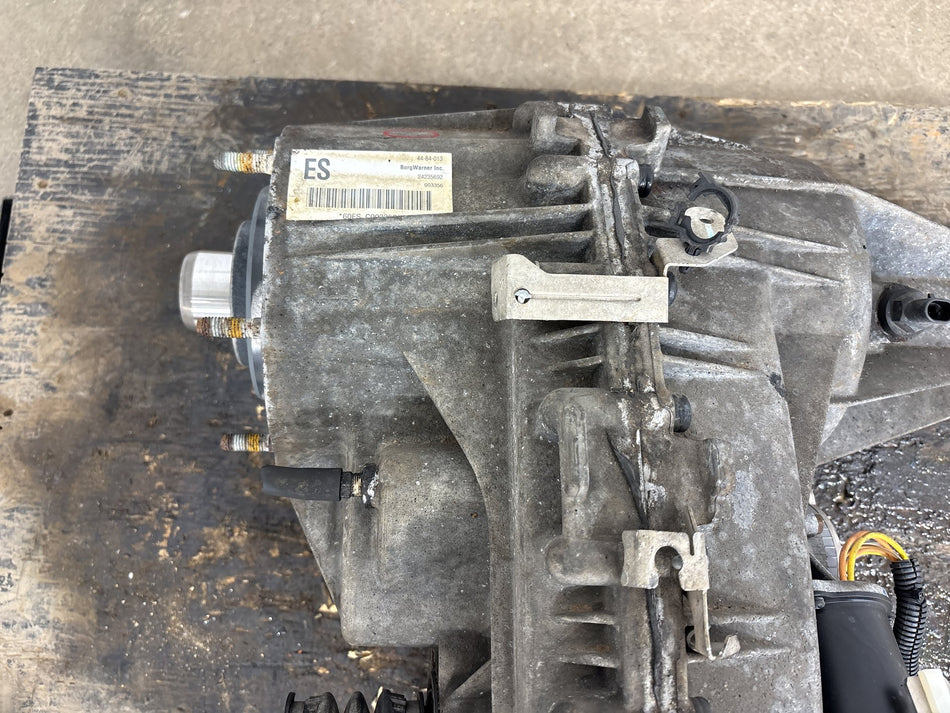 2003-2007 Hummer H2 Transfer Case 24243306 Miles